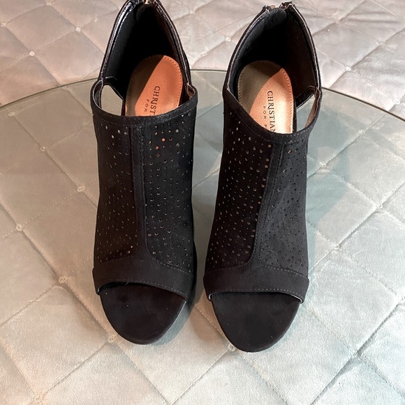 Cristian Siriano heeled booties - Picture 5 of 7